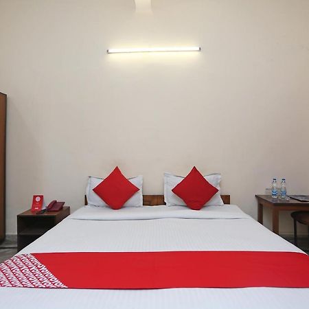 Oyo 9001 Hotel East West Calcutta Exteriör bild