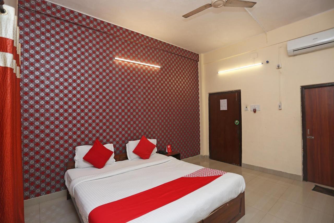 Oyo 9001 Hotel East West Calcutta Exteriör bild