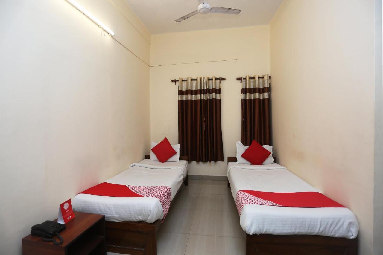 Oyo 9001 Hotel East West Calcutta Exteriör bild