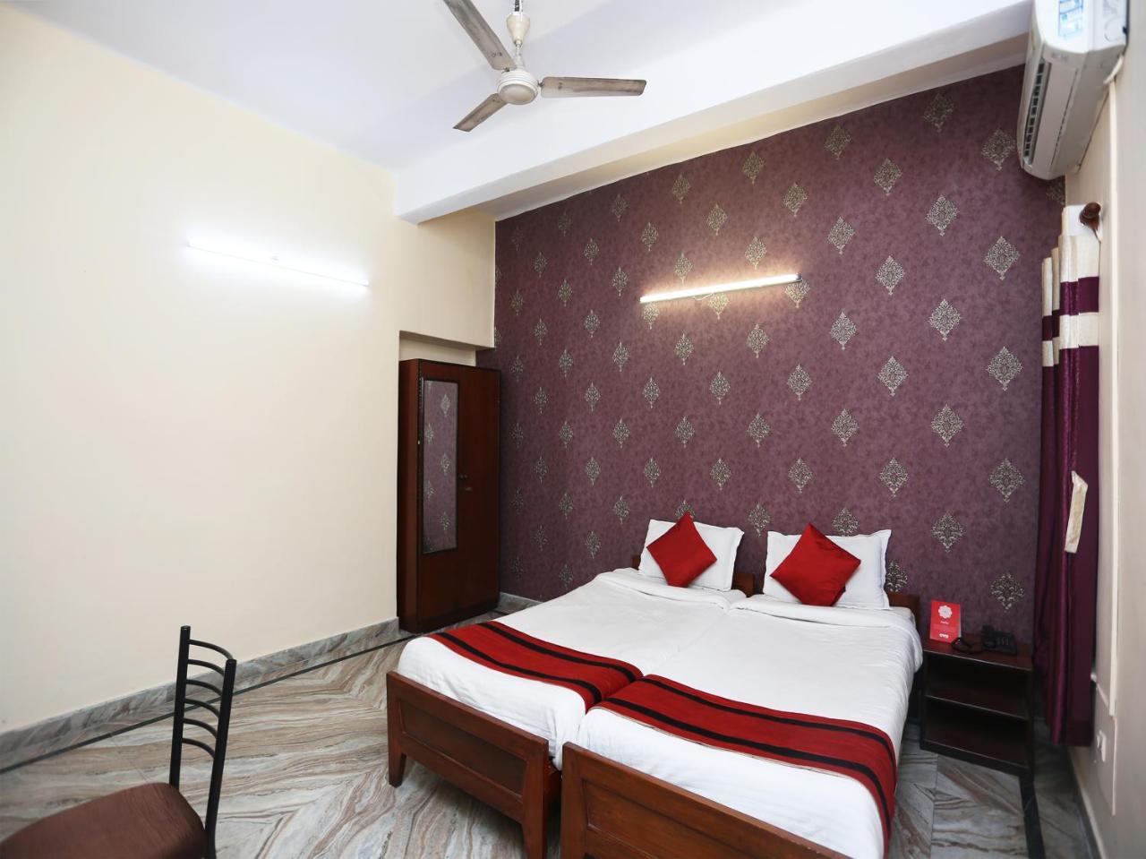 Oyo 9001 Hotel East West Calcutta Exteriör bild