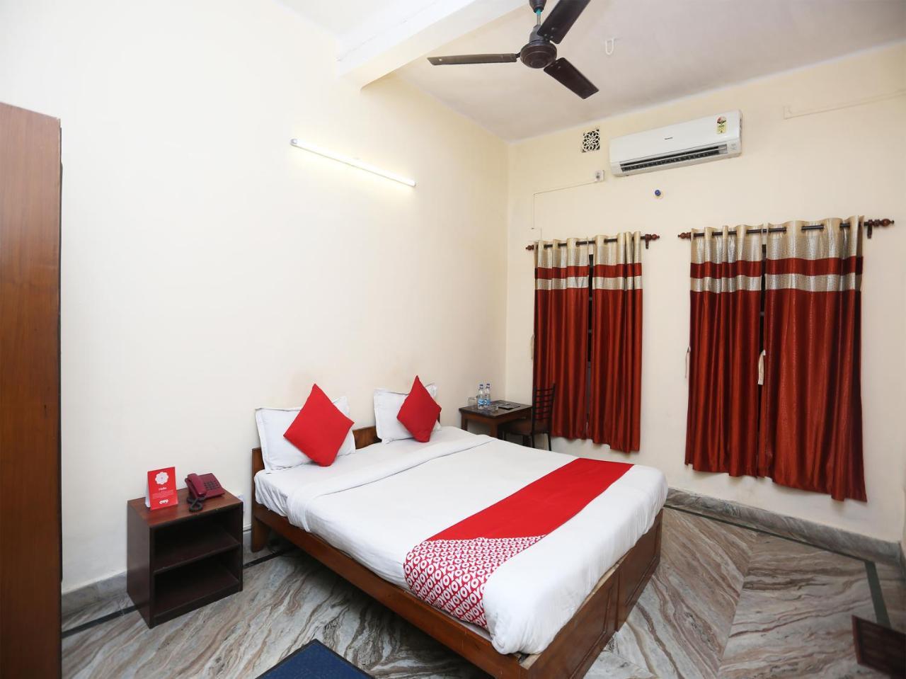 Oyo 9001 Hotel East West Calcutta Exteriör bild